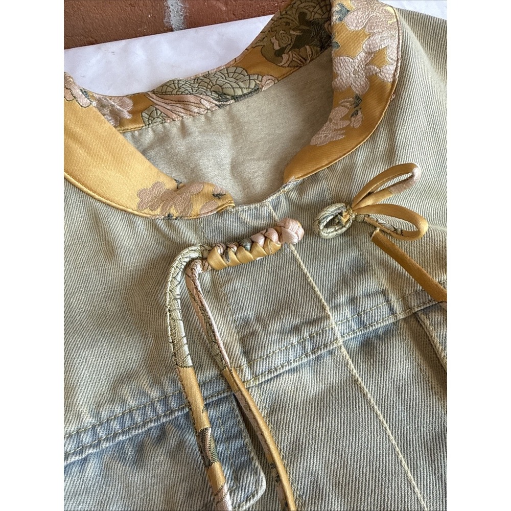 Denim Jacket With Floral Embellished Collar And Button Detail Women's Size M - Picture 9 of 12
